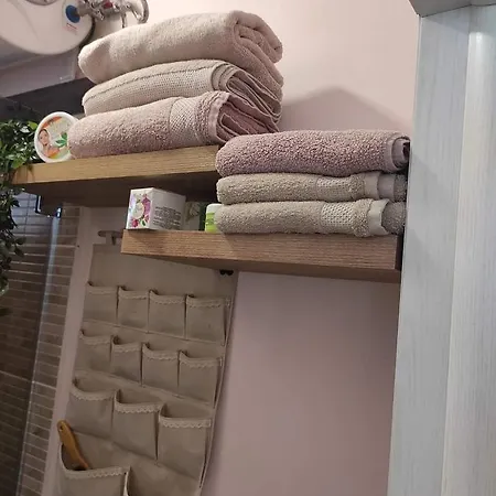 Къща За Гости Happy House בית נופש *